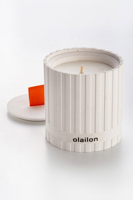 Aberto Design Vela de Hormigón con Cinta, Ámbar, Blanco, Ø 8 cm x 8.5 cm